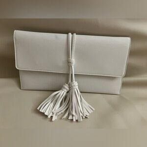 NWT lulus clutch white tase Elegant White bag handbag Clutch